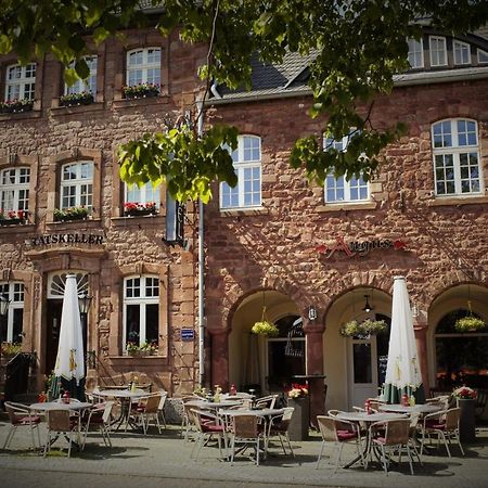 Hotel Ratskeller นีเด็กเกน ภายนอก รูปภาพ